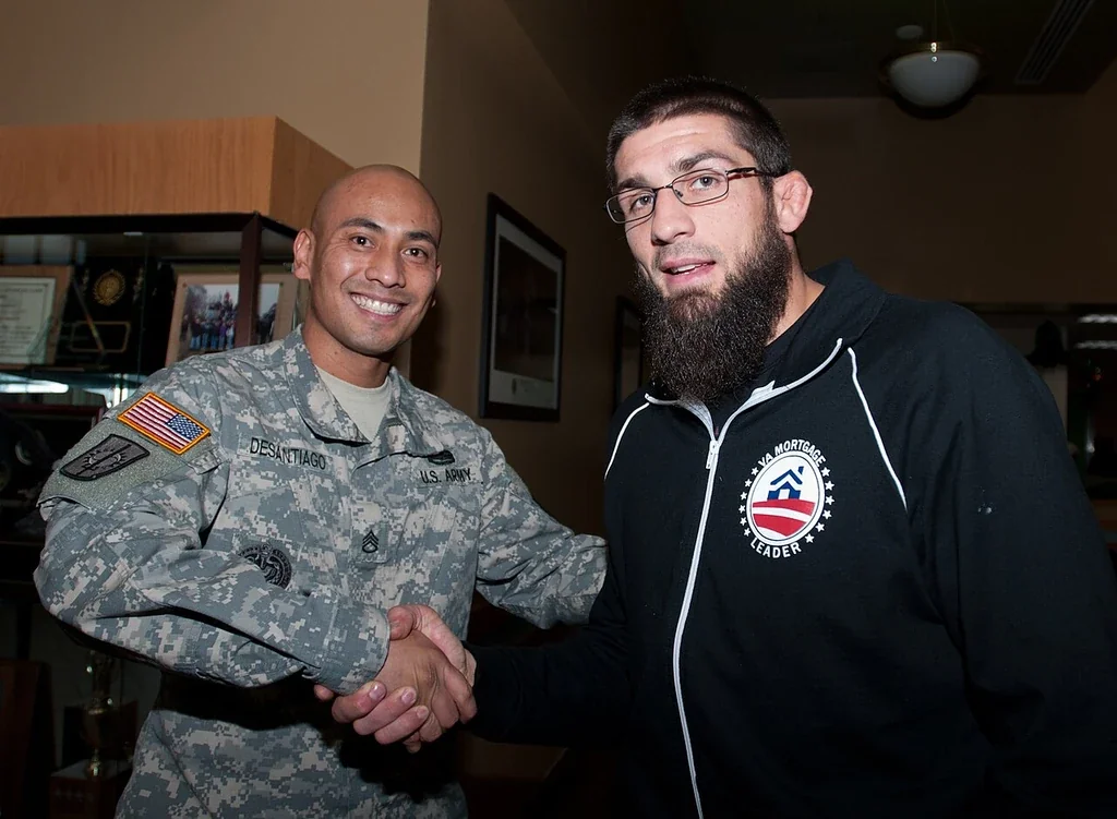 UFC fighters on a visit to Joint Base Lewis-McChord