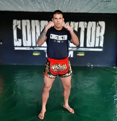 Eduardo Santiago