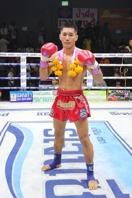 Kumandoi Petchyindee