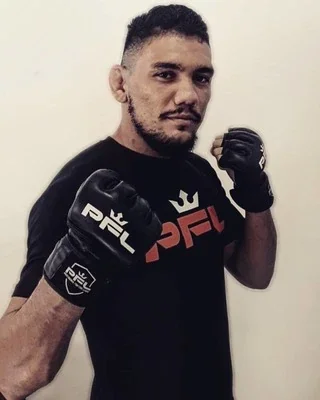 Carlos Silva