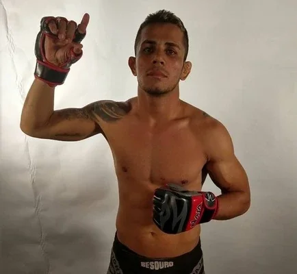 José Santana