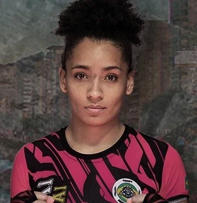Larissa Carvalho