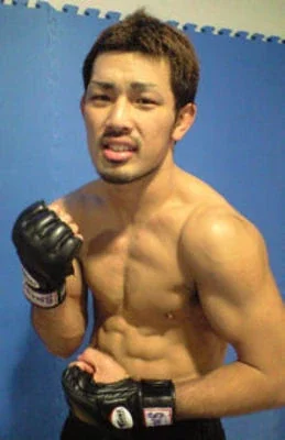Yoshitomo Watanabe